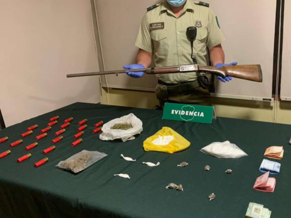 Carabineros del OS7 desbarató banda criminal que comercializaba cocaína en El Carmen