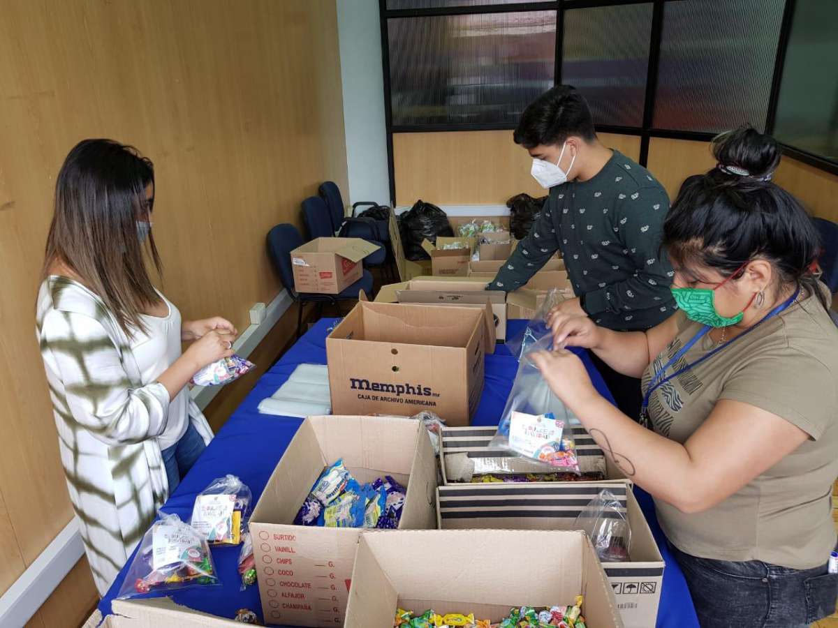 Caravana ‘Dulce Navidad’ recorrerá el sector poniente llevando alegría a los niños(as) más vulnerables de la comuna