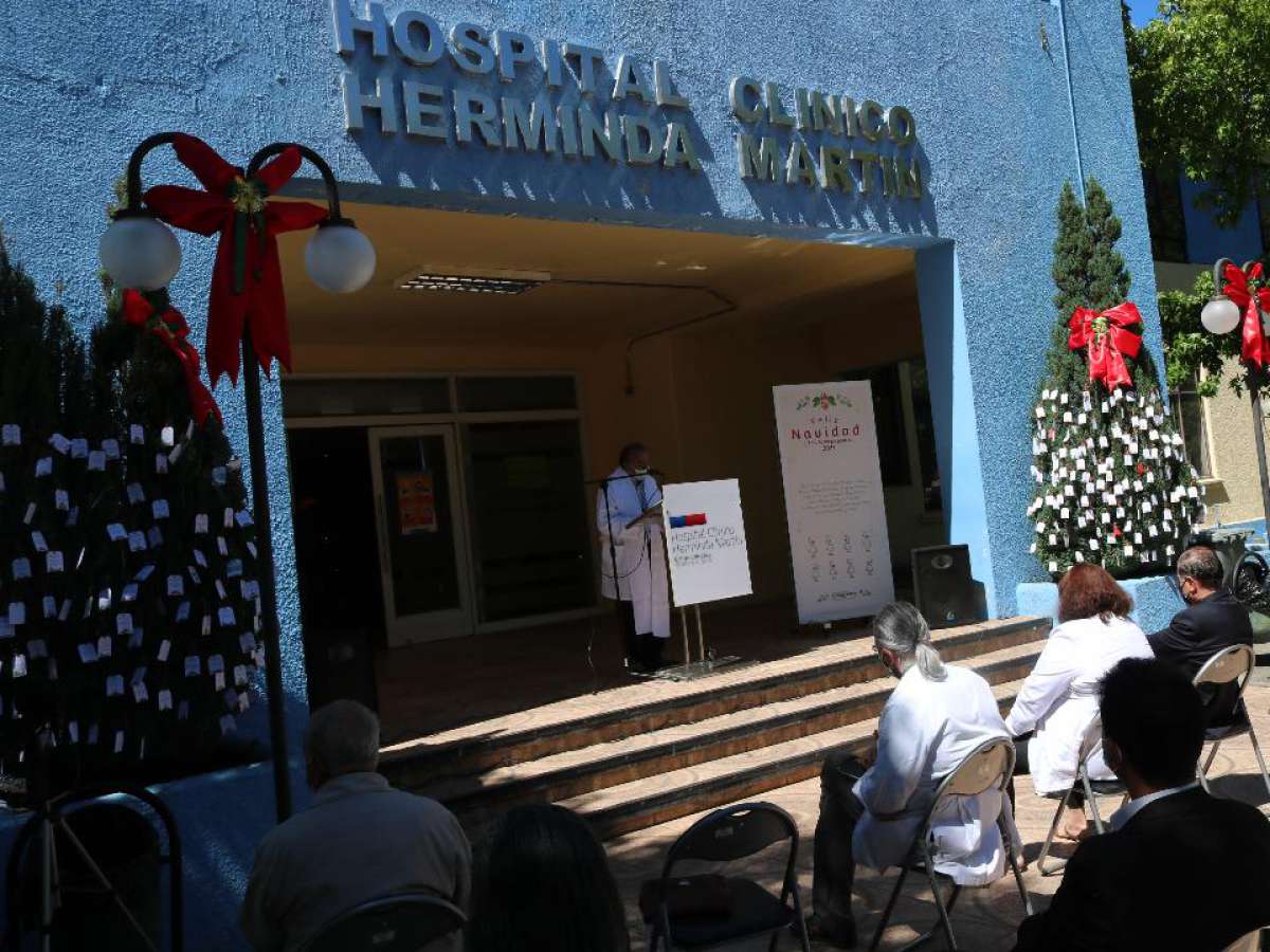 Autoridades del Hospital de Chillán entregaron un mensaje navideño de fraternidad y armonía a la comunidad