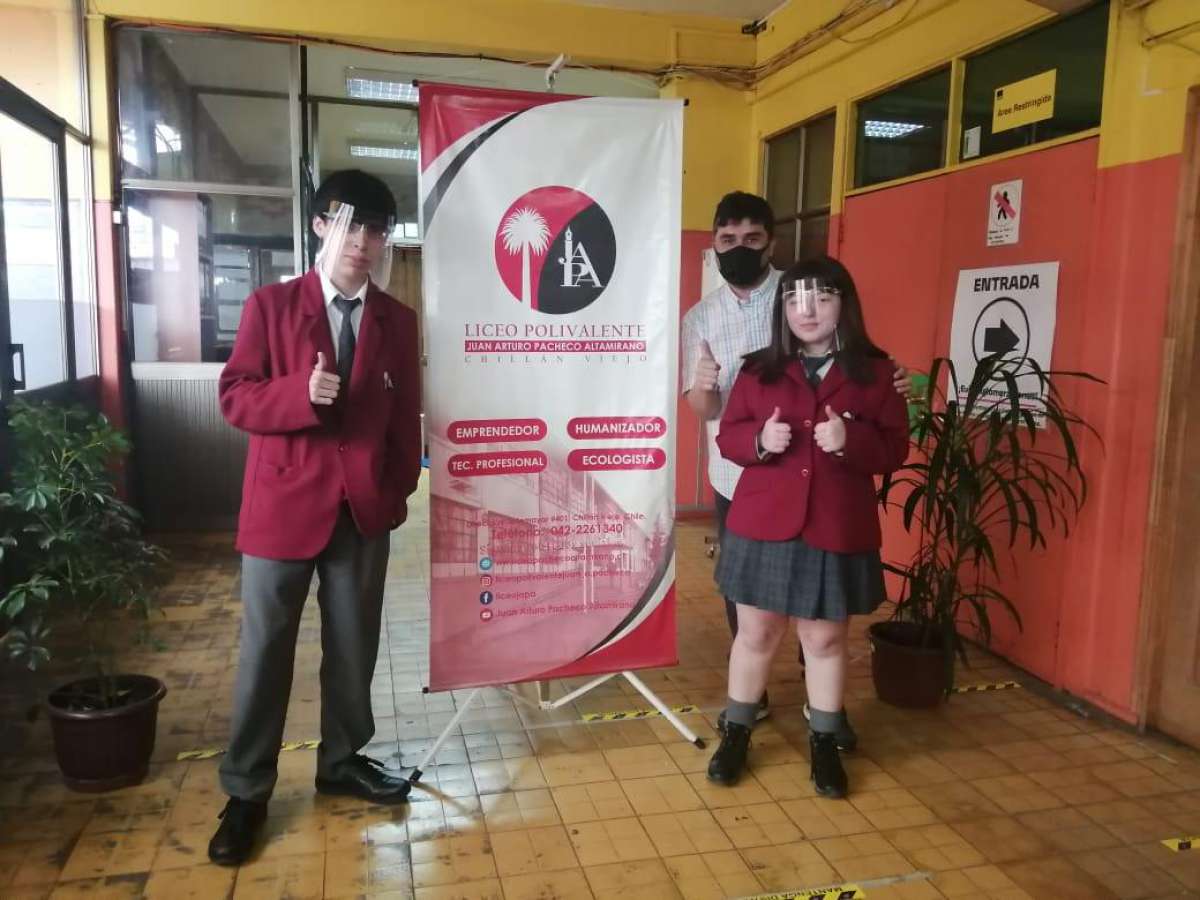 Jóvenes alumnos chillanvejanos representarán a Ñuble en concurso nacional de innovación digital