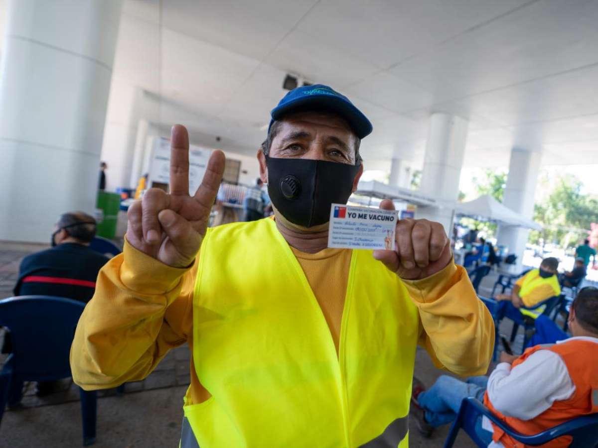 Nuestros héroes: Testimonios de trabajadores esenciales que recibieron la vacuna contra el Covid-19 en Ñuble