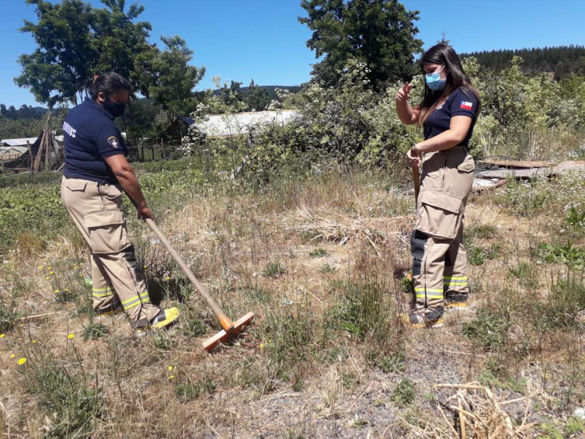 Caen incendios en 71 zonas del país donde vecinos aplican estrategias preventivas