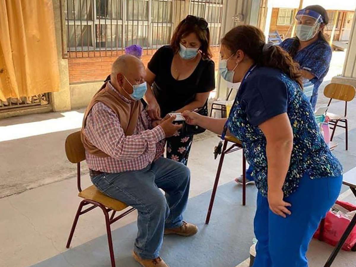 Un 49 por ciento de la población de Itata ha recibido la primera dosis contra el Coronavirus