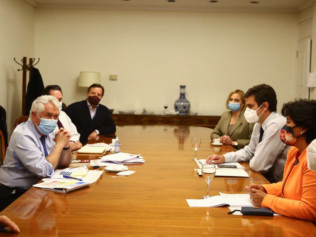 Ministro de Salud participó en mesa de Trabajo del Congreso sobre la pandemia