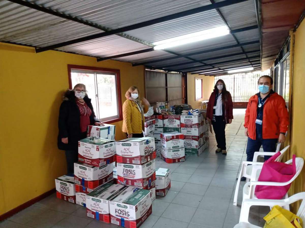 Grupo de Autoayuda del Cesfam Isabel Riquelme se adjudicó cajas con mercadería y kits de higiene para adultas mayores