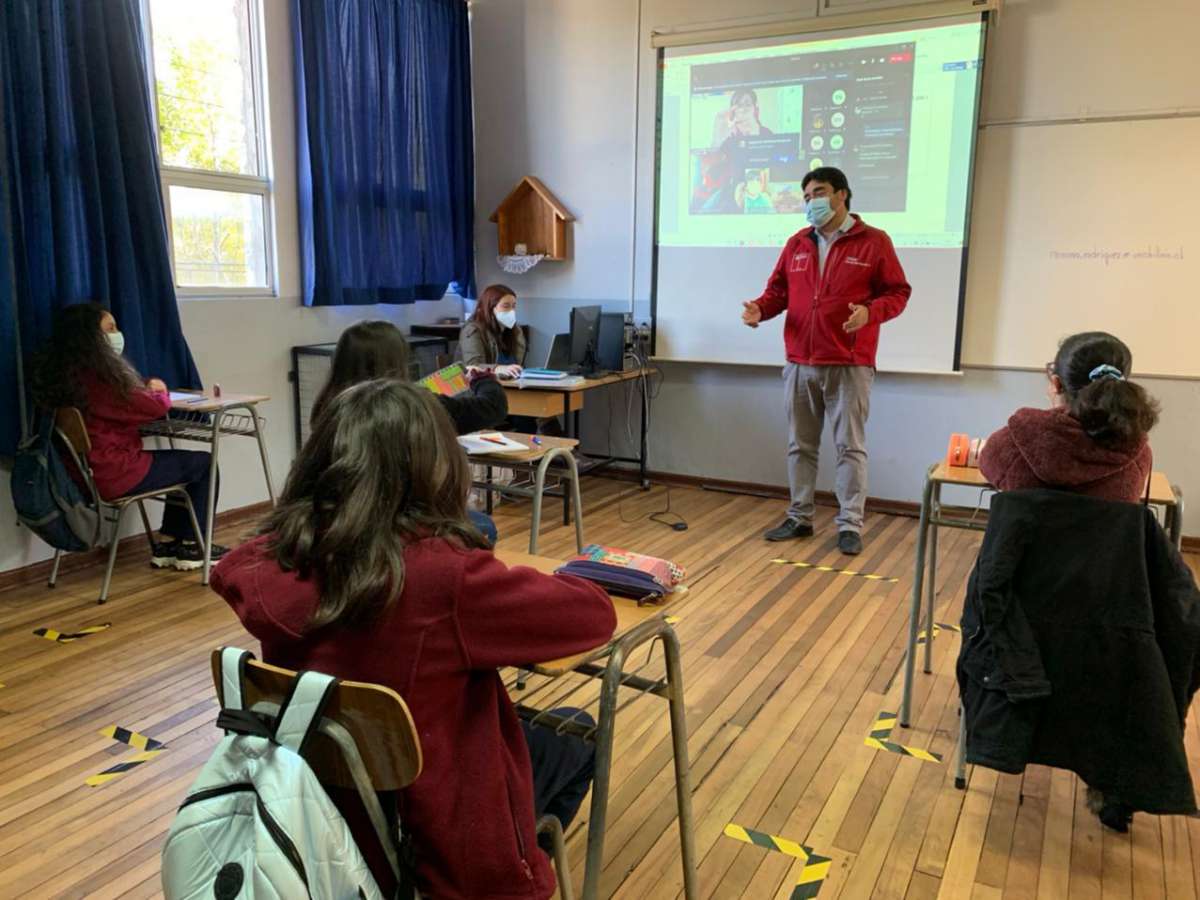 Tras el fin de la cuarentena 50 establecimientos educacionales de la intercomuna retornaron a clases presenciales