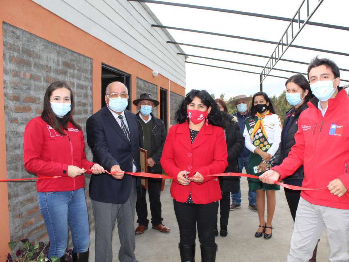 Vecinos de Quirao de Ninhue inauguran quincho comunitario para su sede social