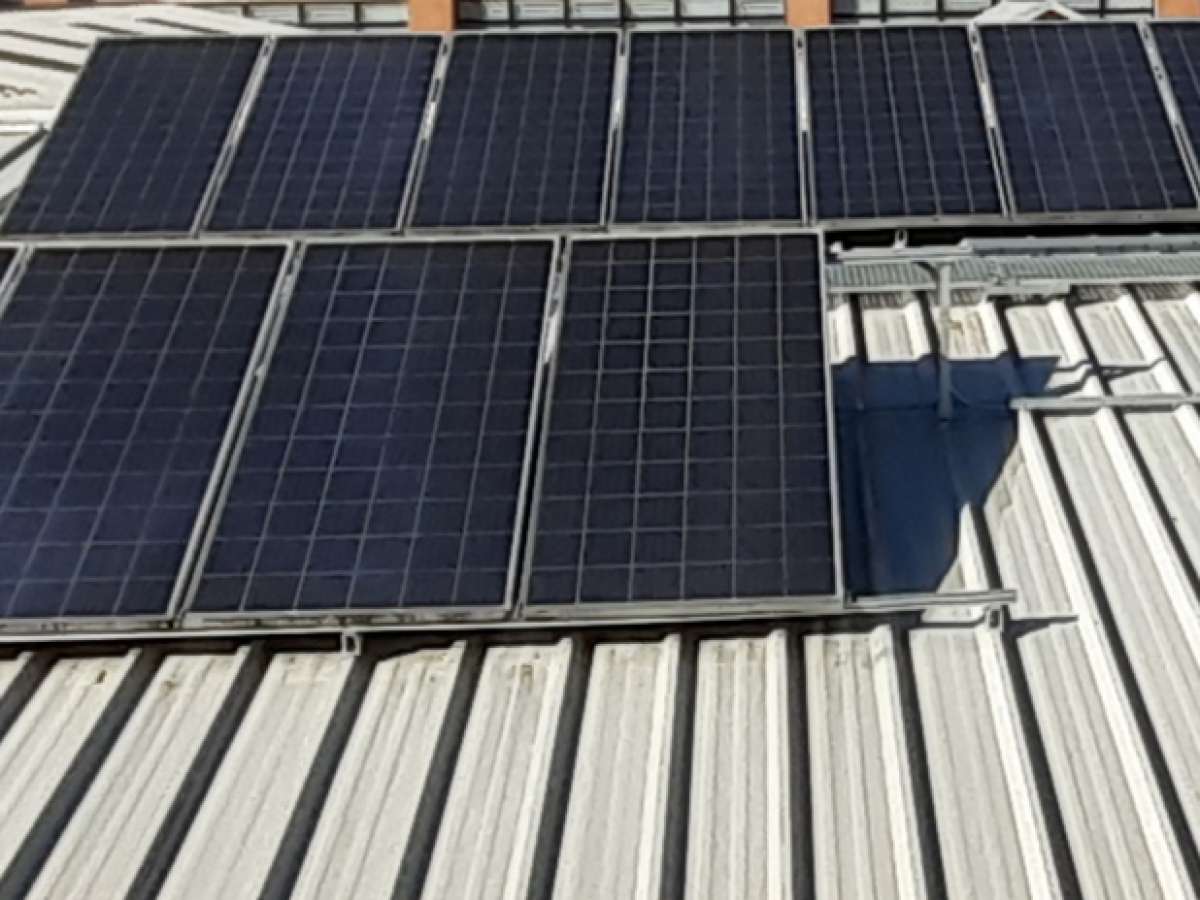 Más de 70 familias chillanejas tienen factibilidad de instalación de paneles fotovoltaicos en sus casas