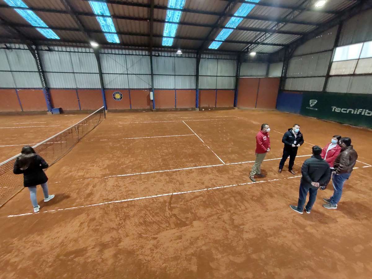 Supervisan protocolos Covid-19 en el Club de Tenis de Chillán   