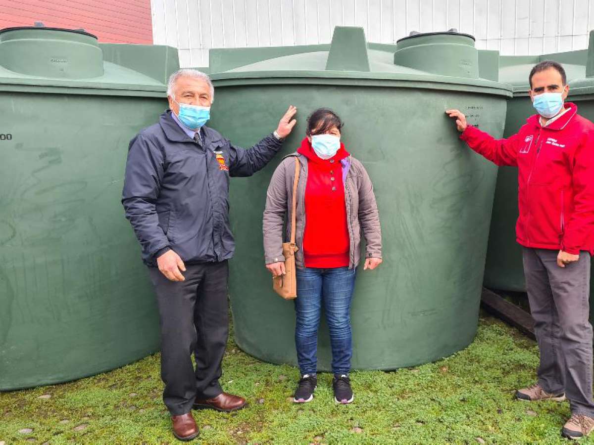 San Nicolás: Completan entrega de 40 estanques de agua para familias agricultoras