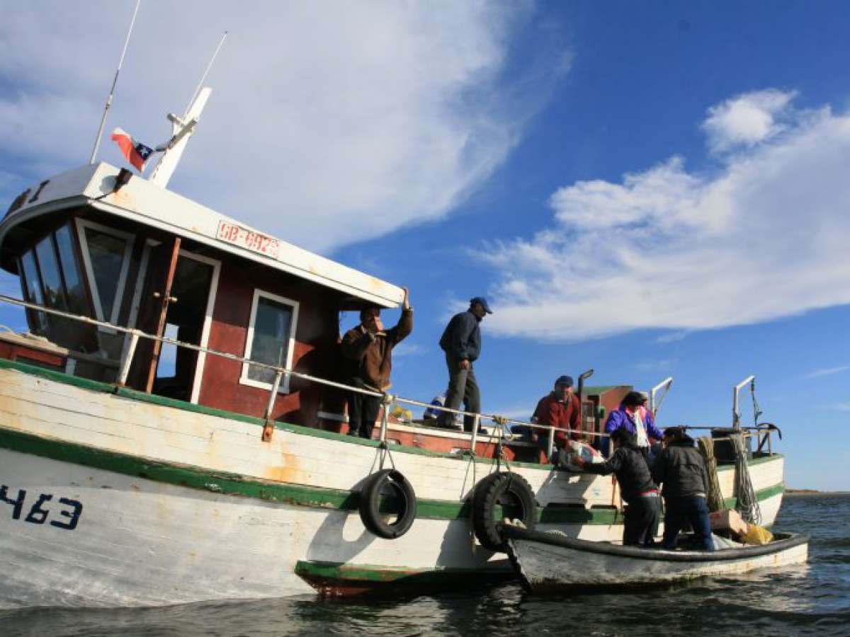 Promueven la entrega del “bono alivio” a rubros como los pescadores artesanales y los pirquineros