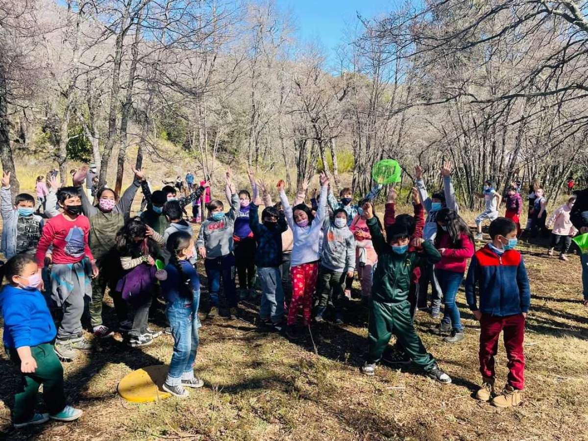 200 alumnos de escuelas rurales de San Nicolás visitaron el refugio cordillerano