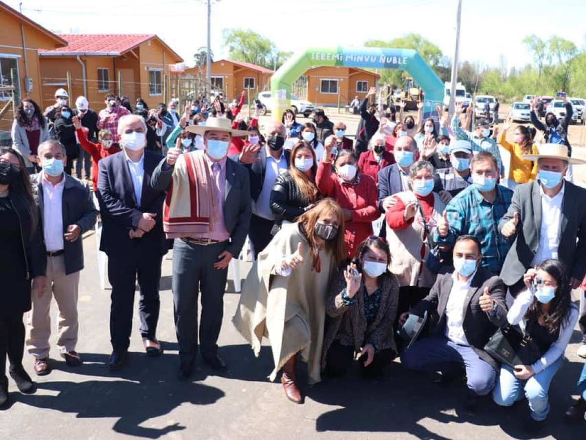 30 familias de San Ignacio recibieron las llaves de sus viviendas