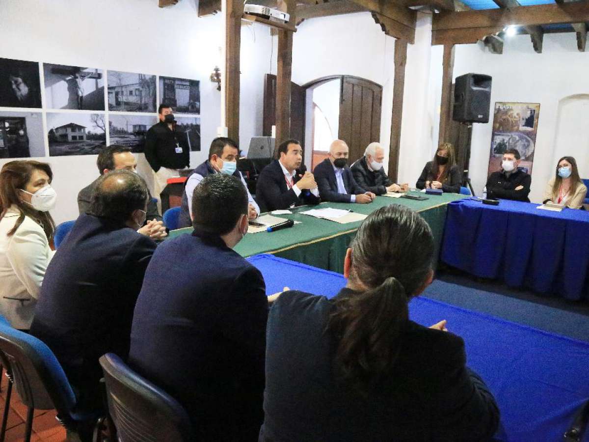 Chillán Viejo realizó conversatorio para posicionar a la comuna como una Smart City