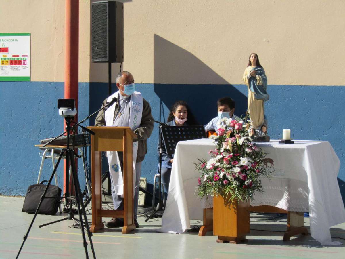 Colegio de la Purísima Concepción inició la oración del Mes de María