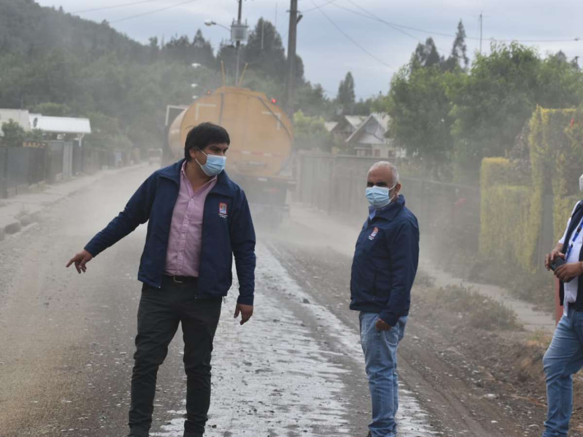 Alcalde de Ránquil anunció inédito plan de aplicación de matapolvos en caminos vecinales.