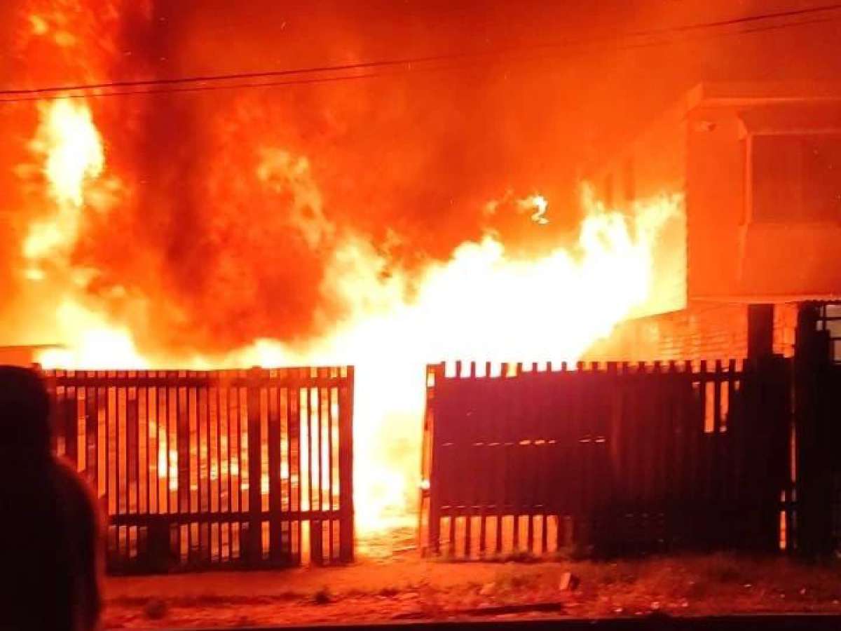 Adulto mayor murió calcinado en incendio registrado este lunes en sector poniente de Chillán