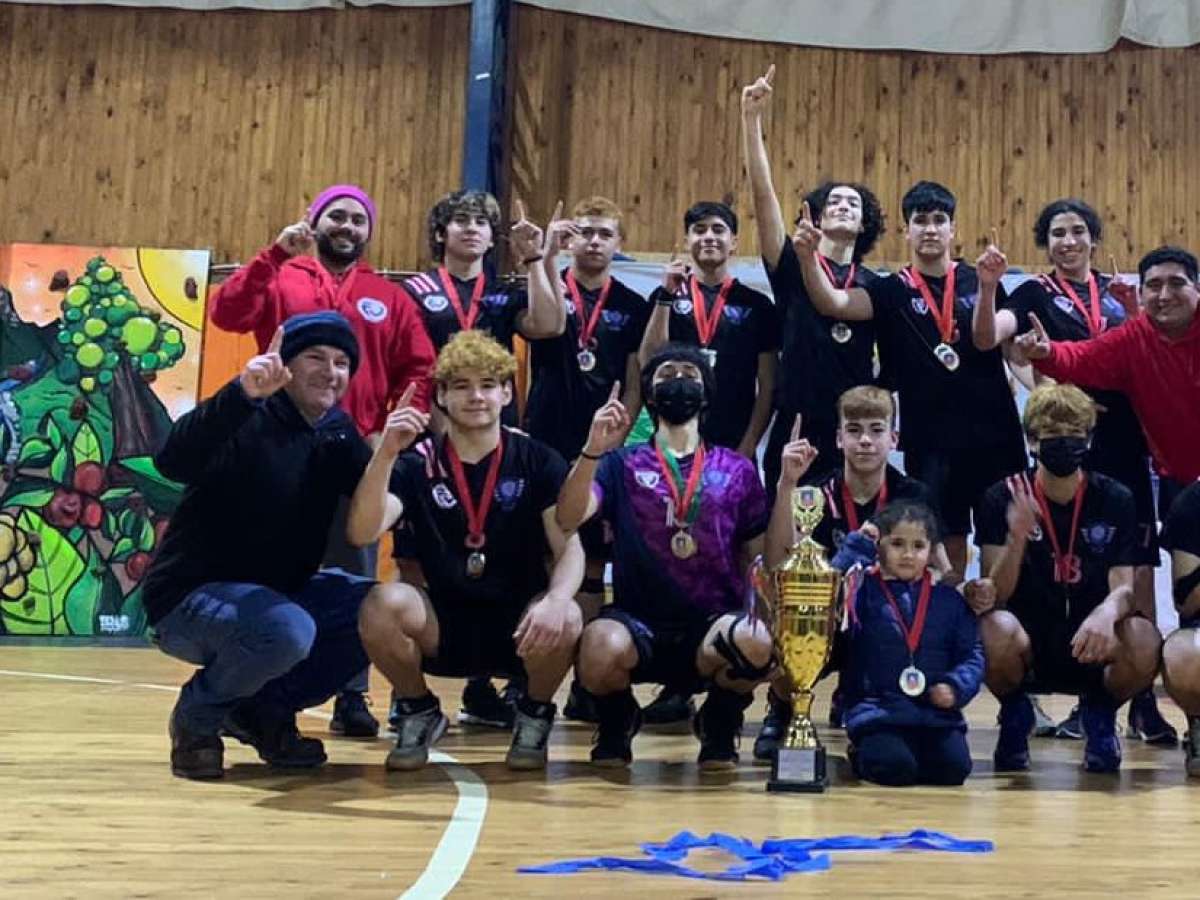 Club de Voleibol San Fabián se corona campeón del Campeonato Nacional U-17 Varones