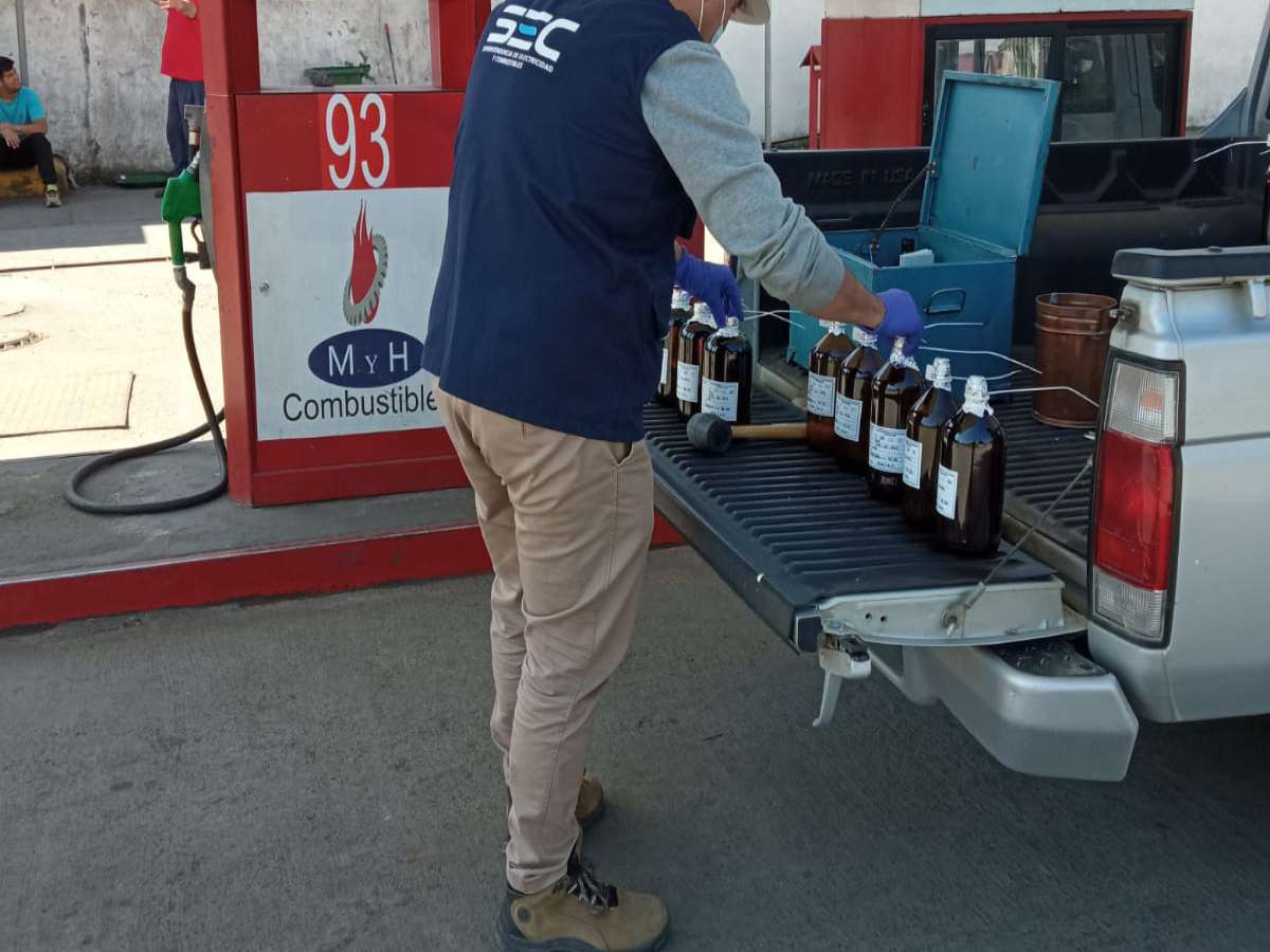 SEC Ñuble fiscaliza calidad del combustible a la venta en estaciones de servicio de Chillán