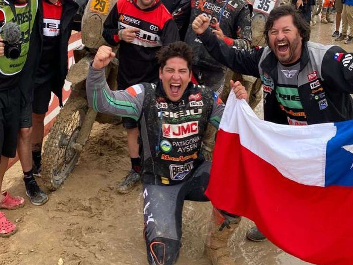 Pato Cabrera cierra su 10º Dakar en el Top 20  y como el corredor más joven en ser Piloto Leyenda