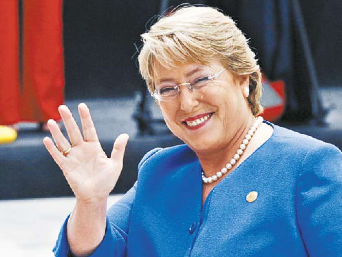 Preferencias electorales en alza para Bachelet y Piñera, mientras Kast y Matthei disminuyen levemente