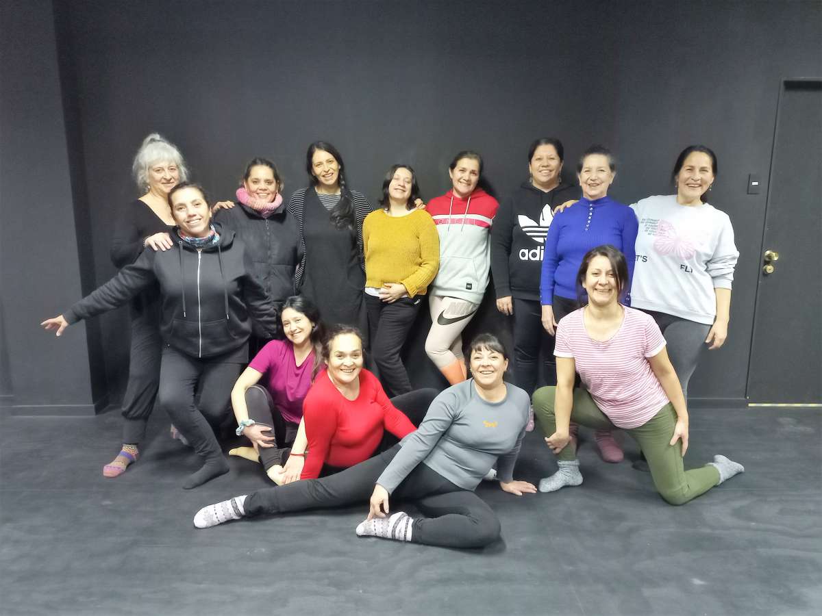 Taller de Danza Contemporánea UBB  reúne a mujeres en Laboratorio Escénico