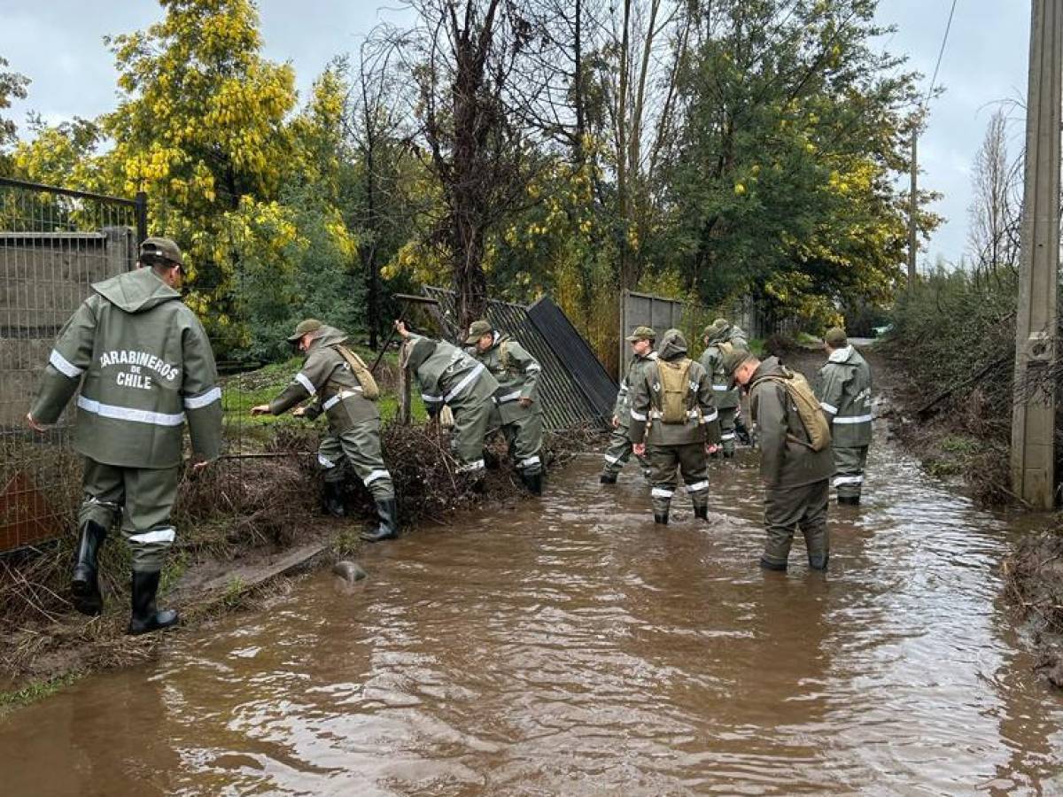 30 carabineros de la Esucar Concepción llegaron a Ñuble a apoyar labor en la emergencia