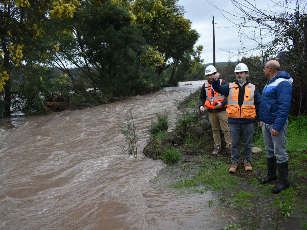 Dieciséis caminos sin conectividad y 12 servicios de agua potable afectados es el balance MOP por el temporal en Ñuble