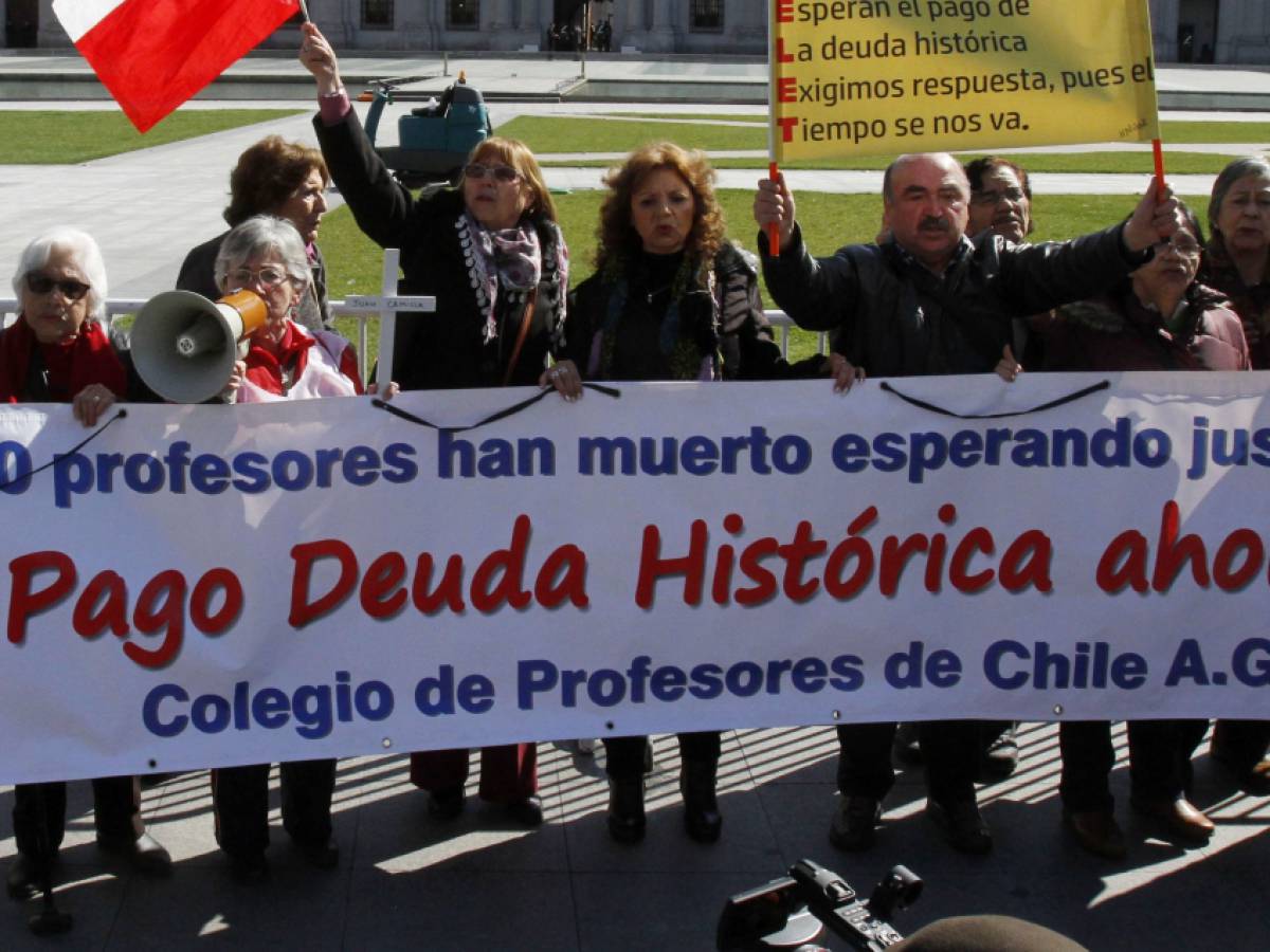 Este martes a las 07 de la mañana se inicia paro indefinido del Colegio de Profesores