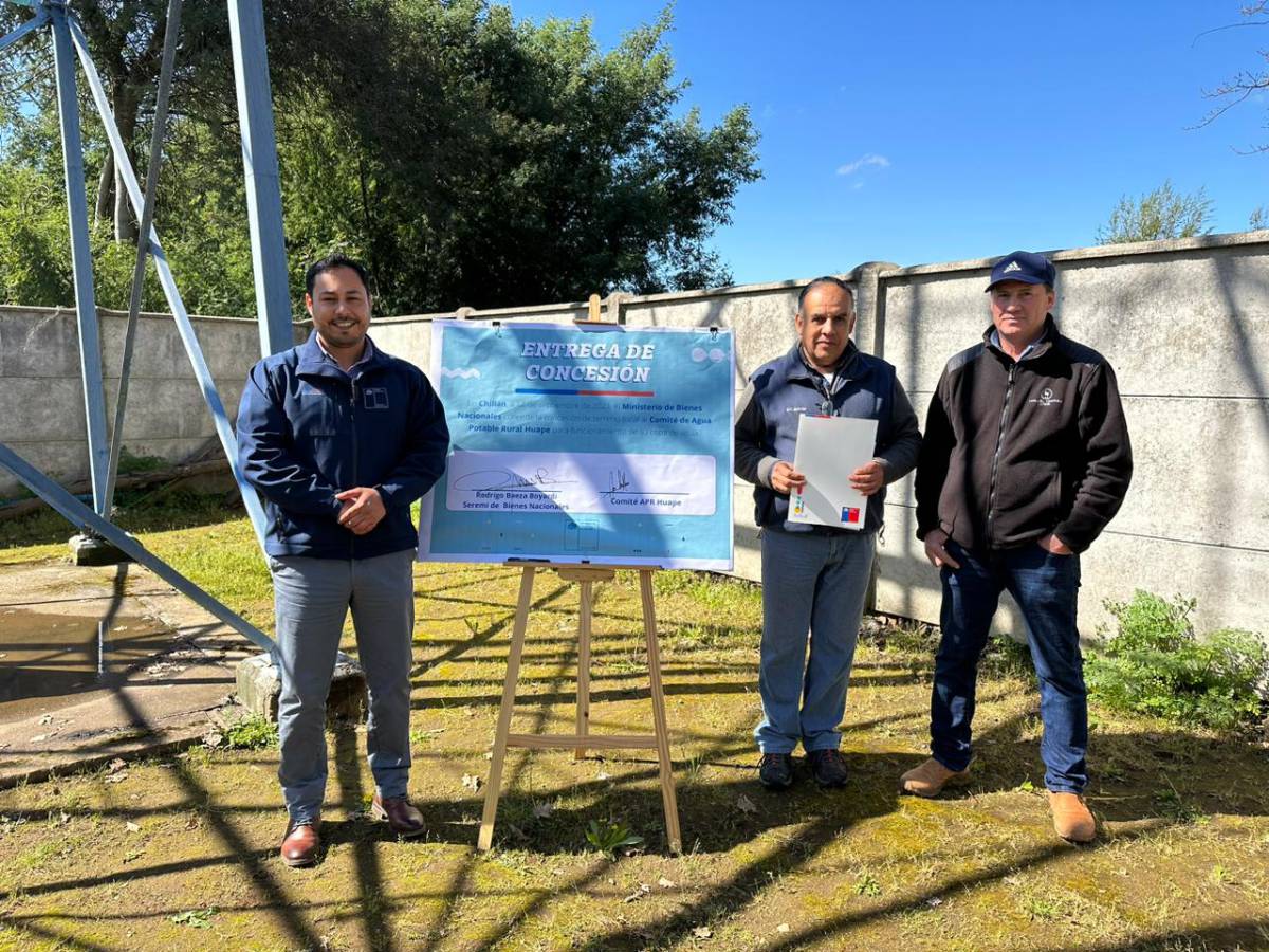 Bienes Nacionales renueva concesión de terreno fiscal a Comité de Agua Potable Rural de Huape