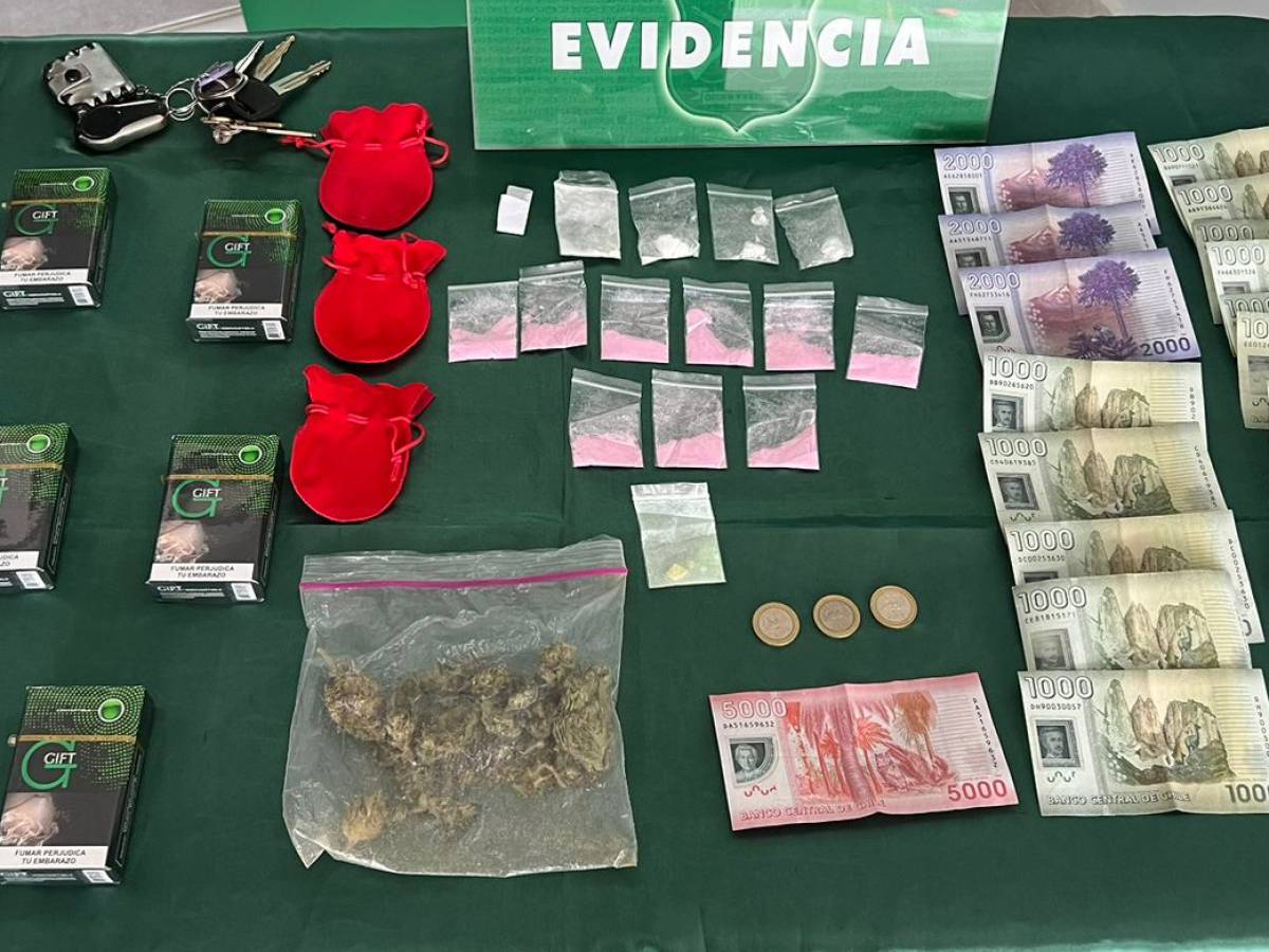 Carabineros detuvo por microtráfico en Quirihue a sujetos que portaban marihuana, cocaína y tusi en su vehículo