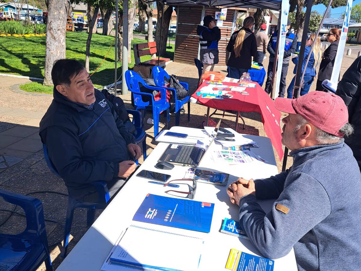 SEC Ñuble participa en Feria Ciudadana para responder inquietudes de la comunidad de Coihueco