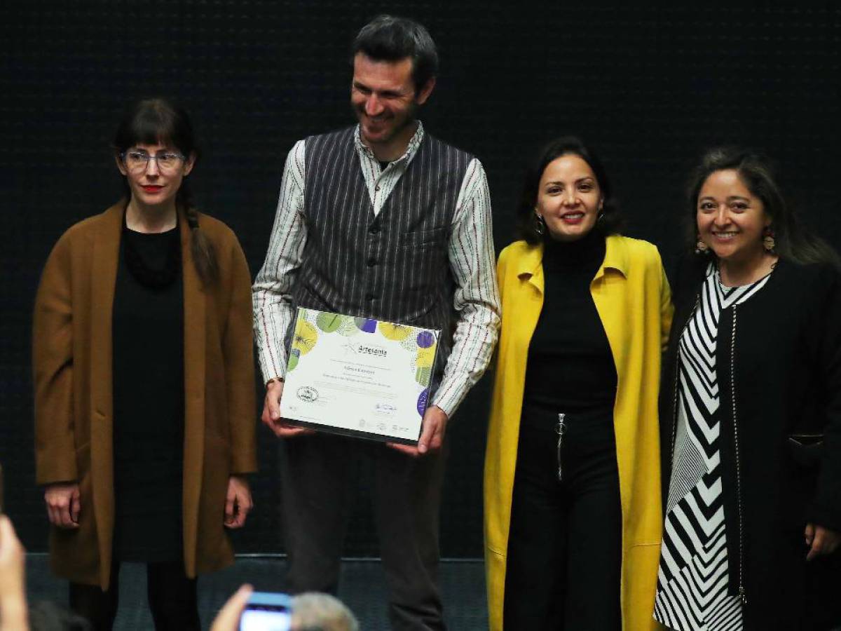 Artesano de Ñuble gana premio Sello de Excelencia a la Artesanía de Chile versión 2023