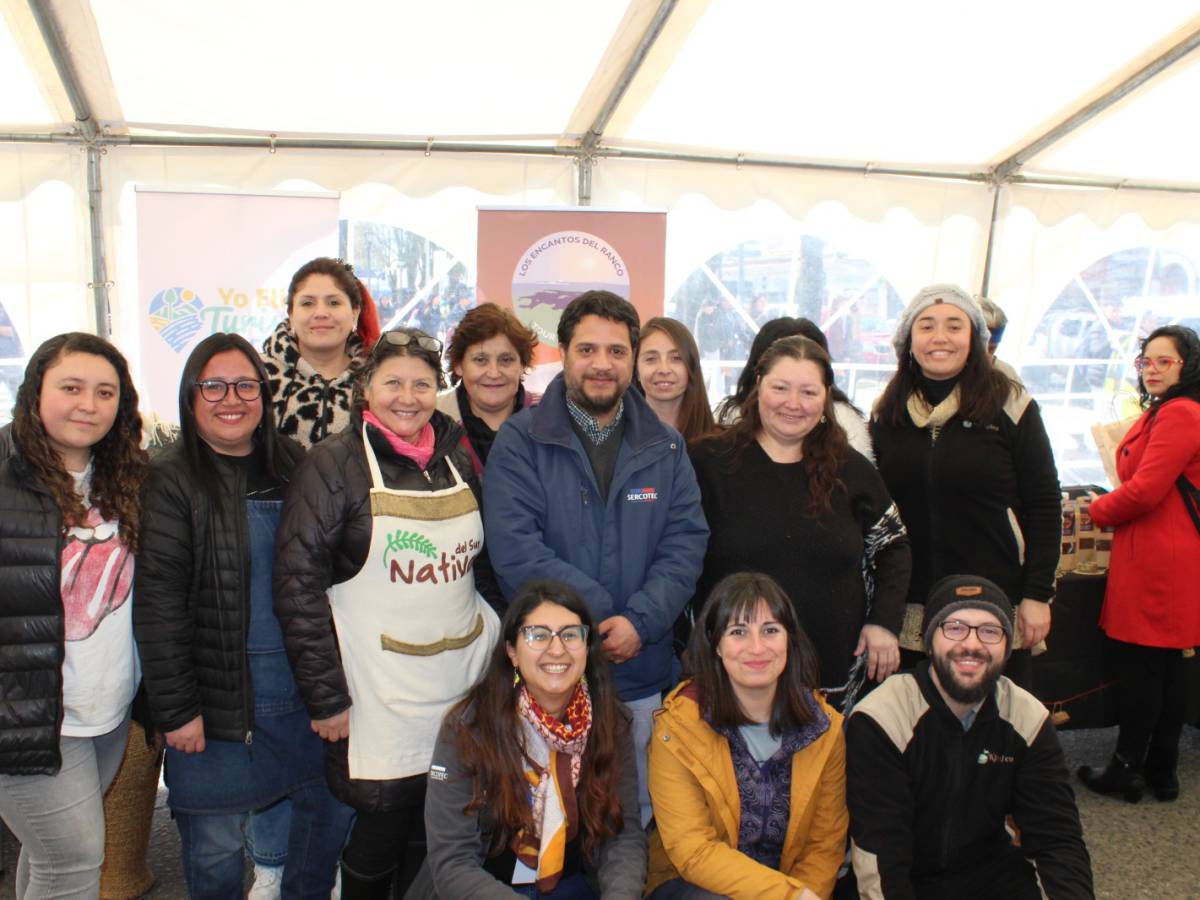 Más de 20 expositores de toda la región vendieron sus productos en la Feria Vida y Deporte de Sercotec