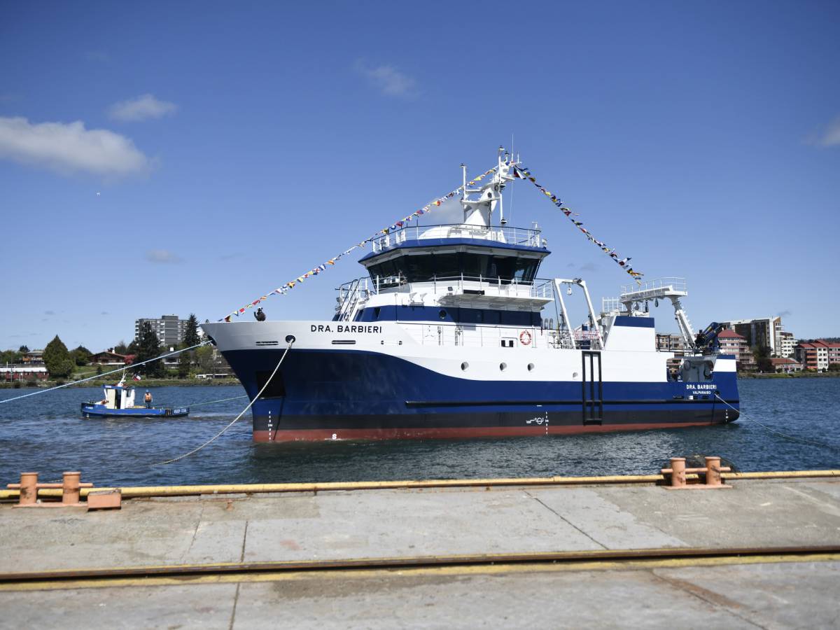 Subsecretaría de Pesca y Acuicultura lanza barco de investigación pesquera y oceanográfica Dra. Barbieri: se construyó en Chile y  homenajea a destacada científica