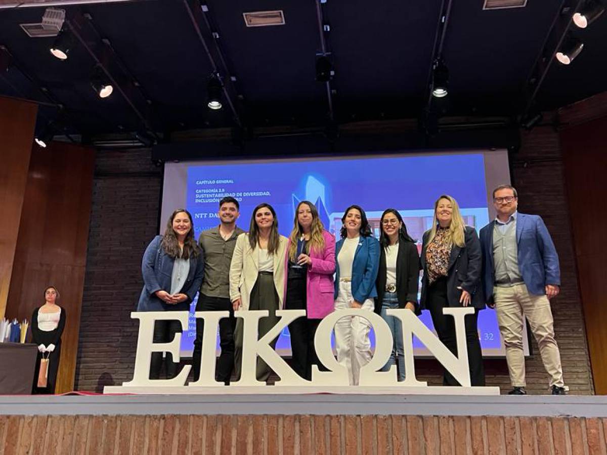 “Camiseteadas por la Tecnología by NTT DATA” obtuvo el tercer lugar en los Premios Eikon Chile 2023 