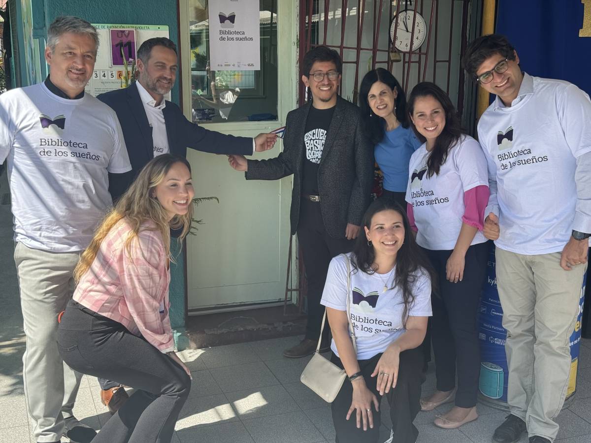 Banco Social de Latas finaliza campaña 2023 y premia la Escuela Básica Locarno como ganadora de la nueva Biblioteca de Los Sueños