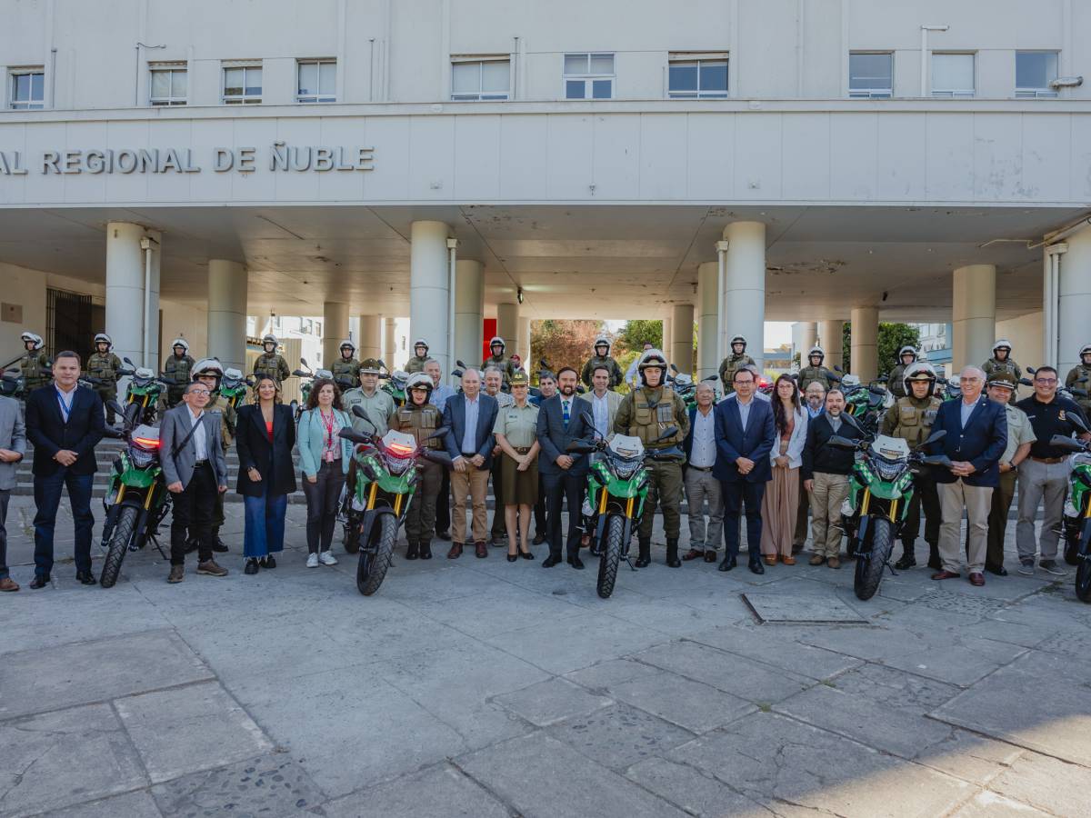 Gobierno Regional entrega 27 motos a Carabineros de Ñuble