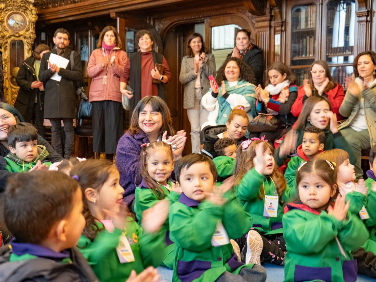 Jardín de Memorias: Sé parte de la exposición ciudadana que conmemora los 160 años de la Educación Parvularia Pública en Chile