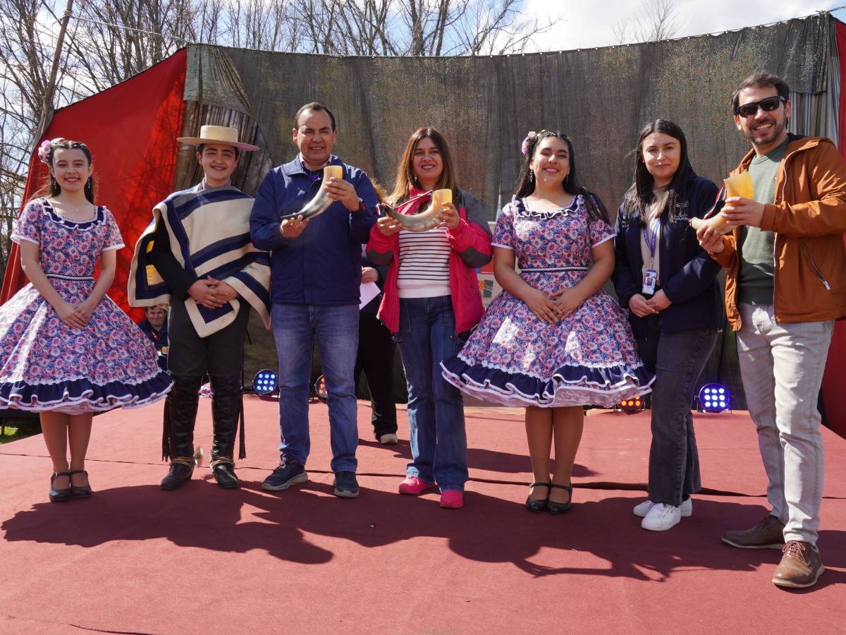 Realizan exitosa muestra de Circo y Folklore en Rucapequén