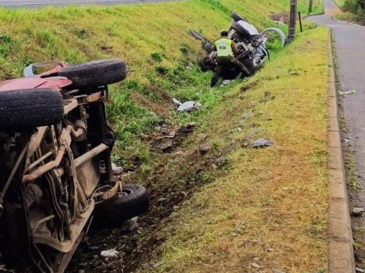 Comerciante de feria libre fallece en grave accidente en la ruta cinco Sur mientras viajaba con su esposo a Chillán.