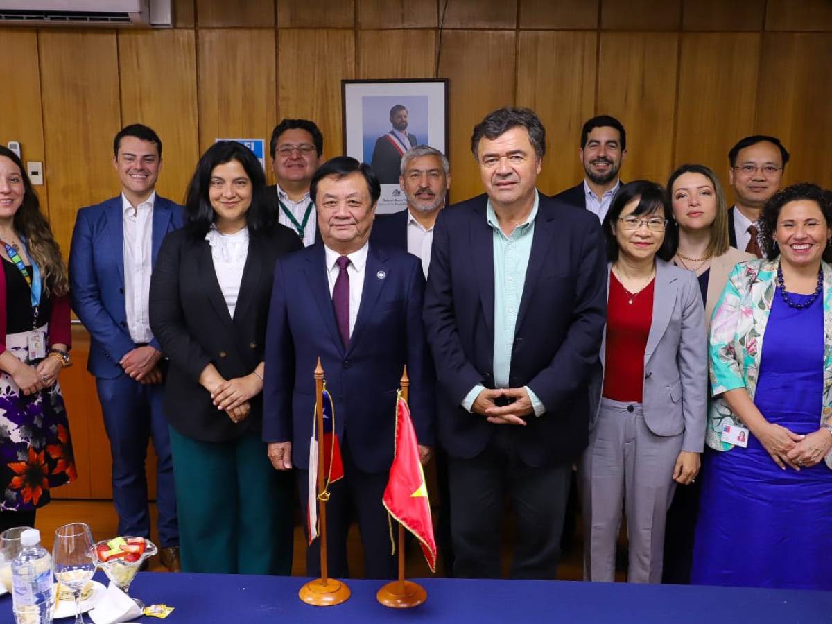 Ministerios de Agricultura de Chile y Vietnam suscriben Memorándum de Entendimiento para fortalecer cooperación en el sector agrícola en el marco de la agenda agroexportadora de la cartera