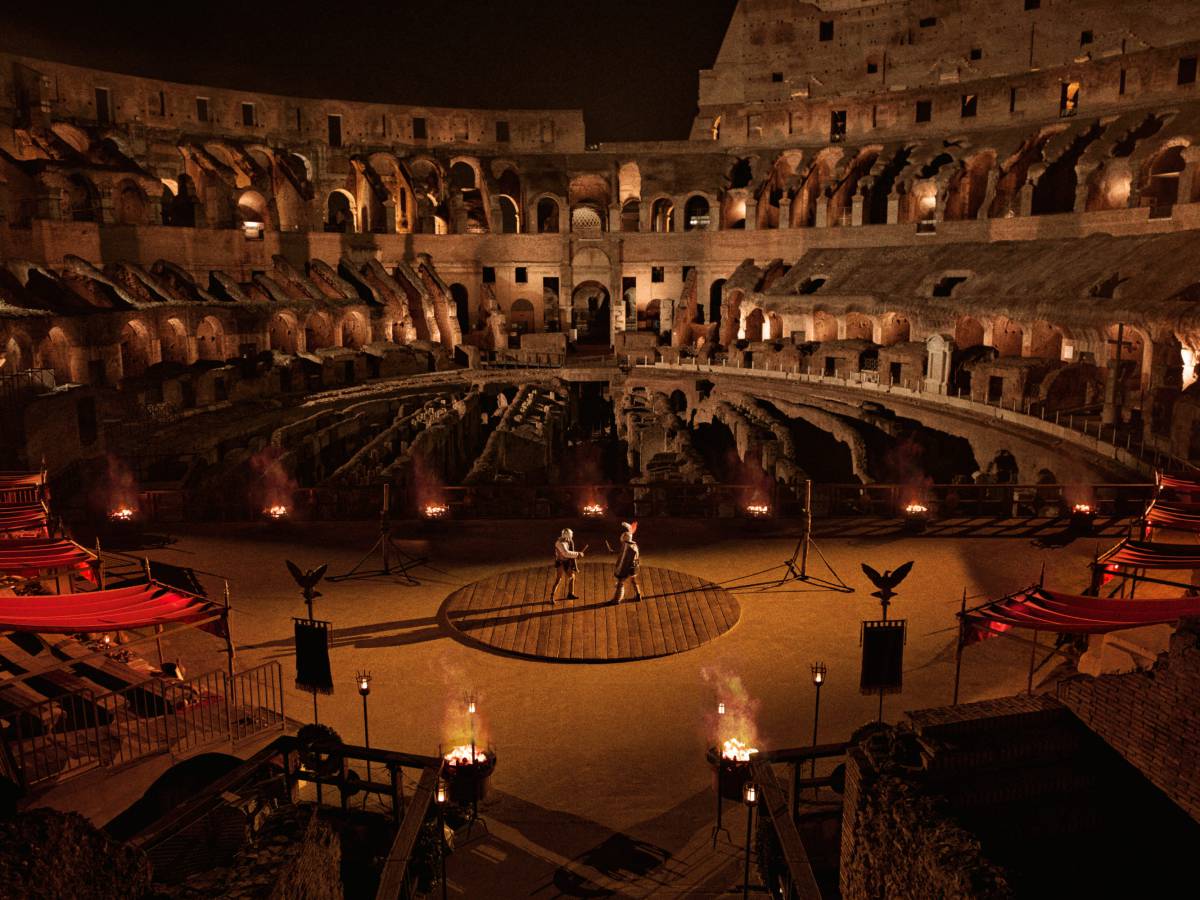 Vive la experiencia de Gladiador II en el Coliseo Romano con Airbnb