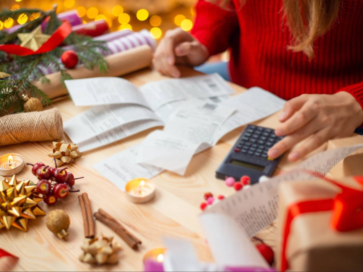 “Semáforo financiero”: consejos para celebrar Navidad sin endeudarse