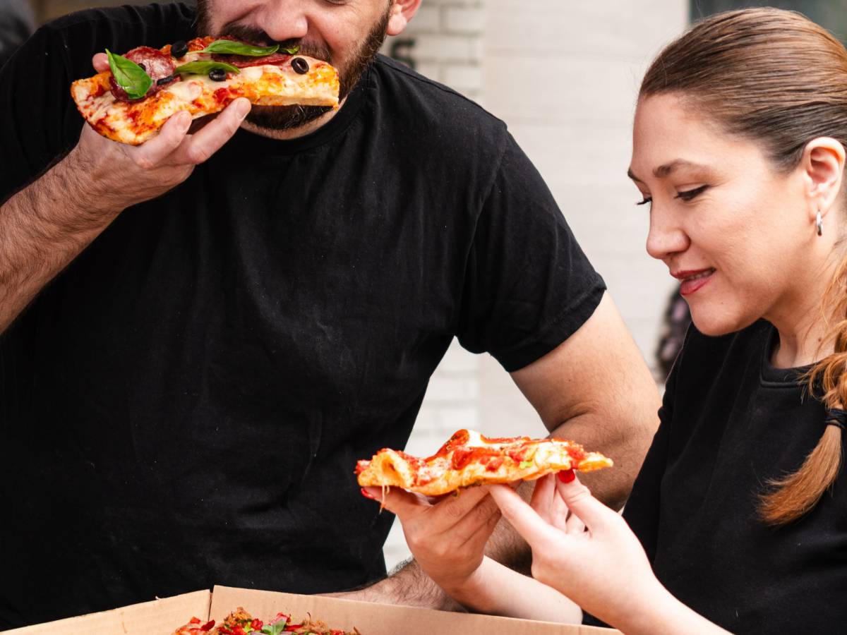 Pizzario: La tradición de la pizza romana al corte que llena de sabor a sus fanáticos