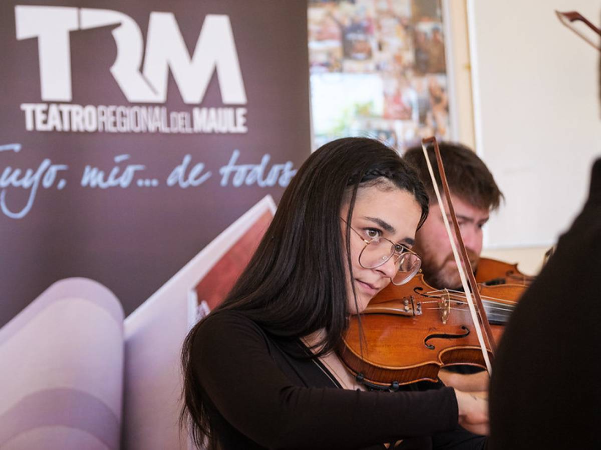 Cultura itinerante:  Orquesta Clásica del Maule lleva boleros, tangos y espíritu navideño a distintos rincones de Talca