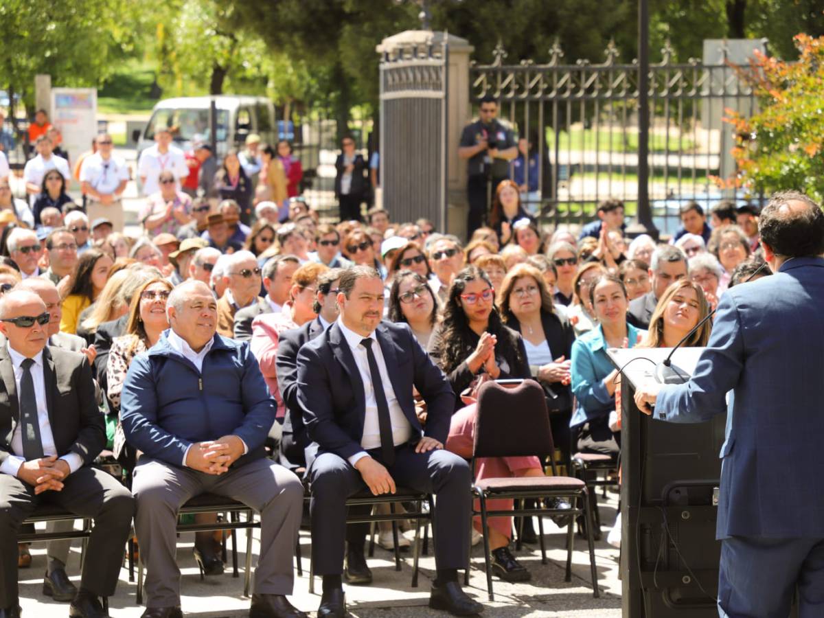 Alcalde Jorge del Pozo y Concejo Municipal de Chillán Viejo inician nuevo período con énfasis en desarrollo comunal