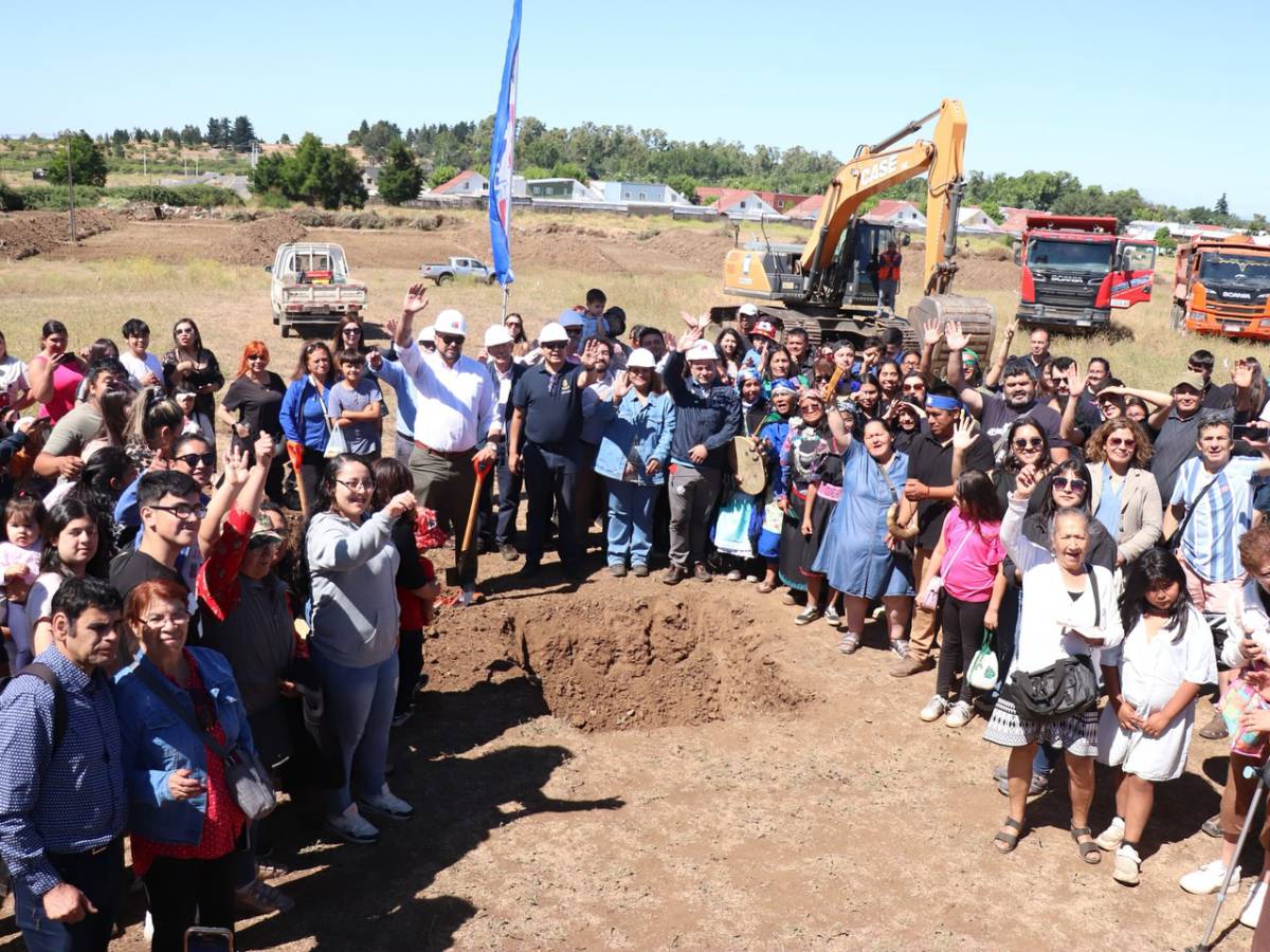 130 familias colocaron 1° piedra del proyecto habitacional “El Canelo”