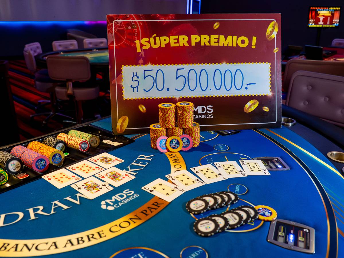 Golpe de suerte en Talcahuano: jugador gana $50.500.000 en Draw Poker, el premio más grande de 2025.