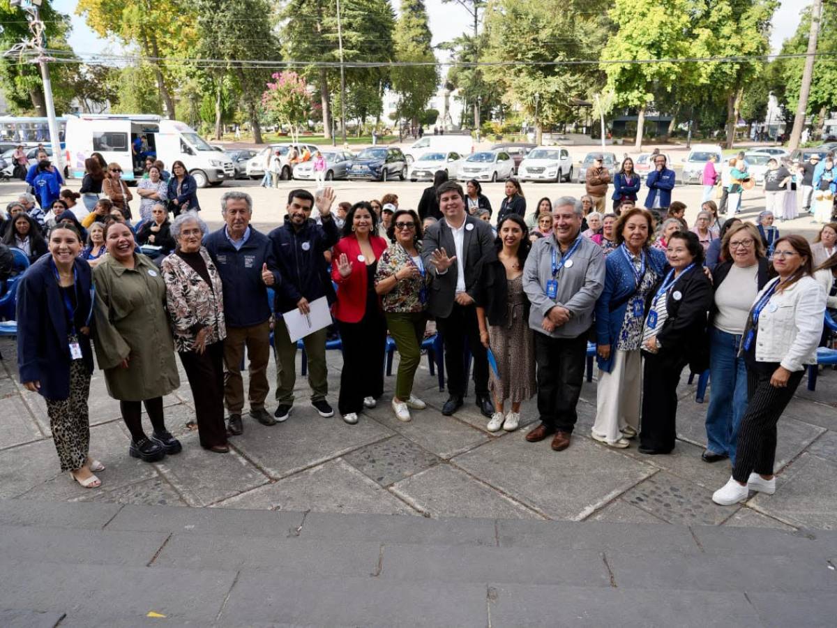 Gobierno reconoce a Mujeres Cuidadoras de la Región de Ñuble